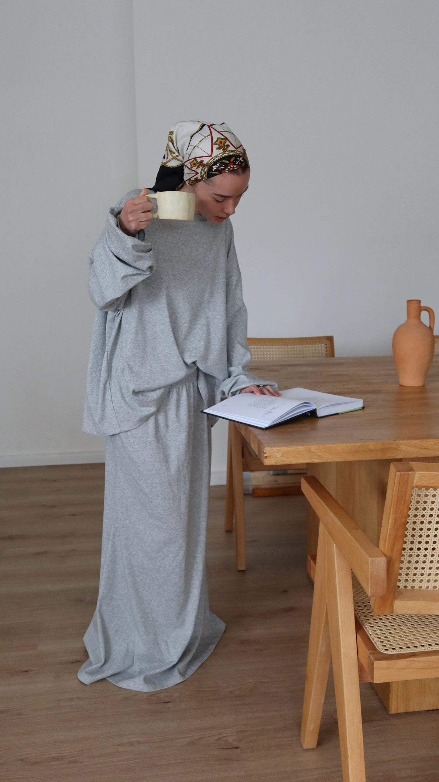 KIM SUIT LIGHT GRAY